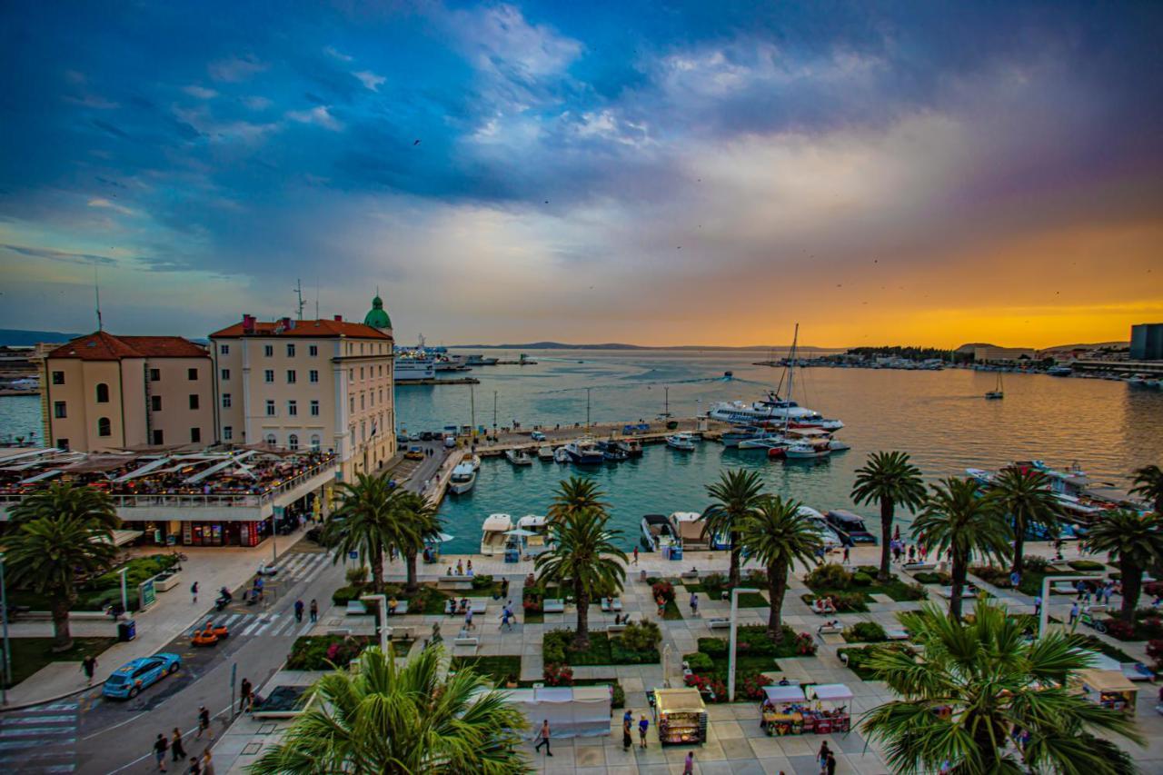 Riva - The Heart Of Palace Split Exterior photo